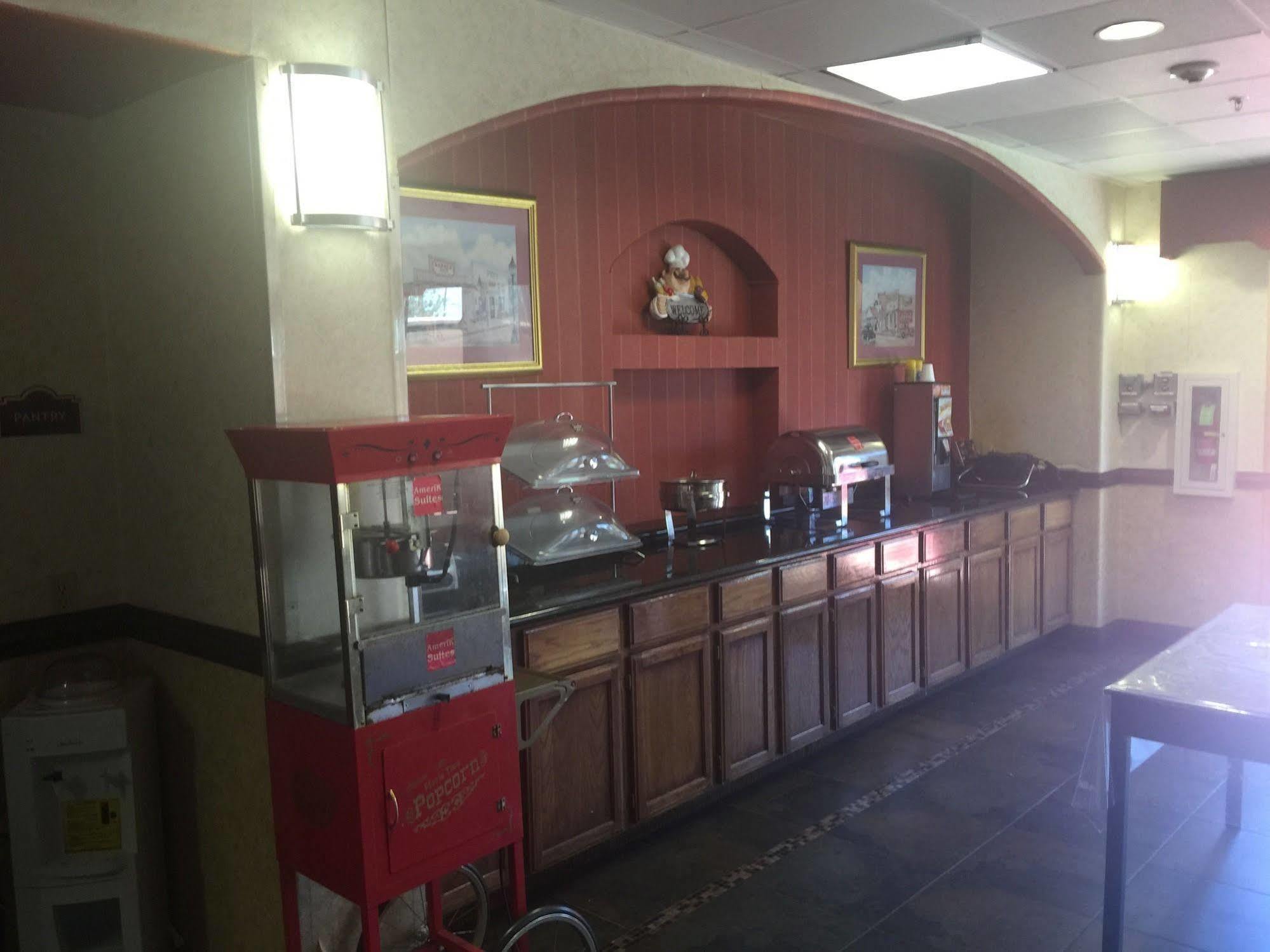 Comfort Suites Laredo Esterno foto