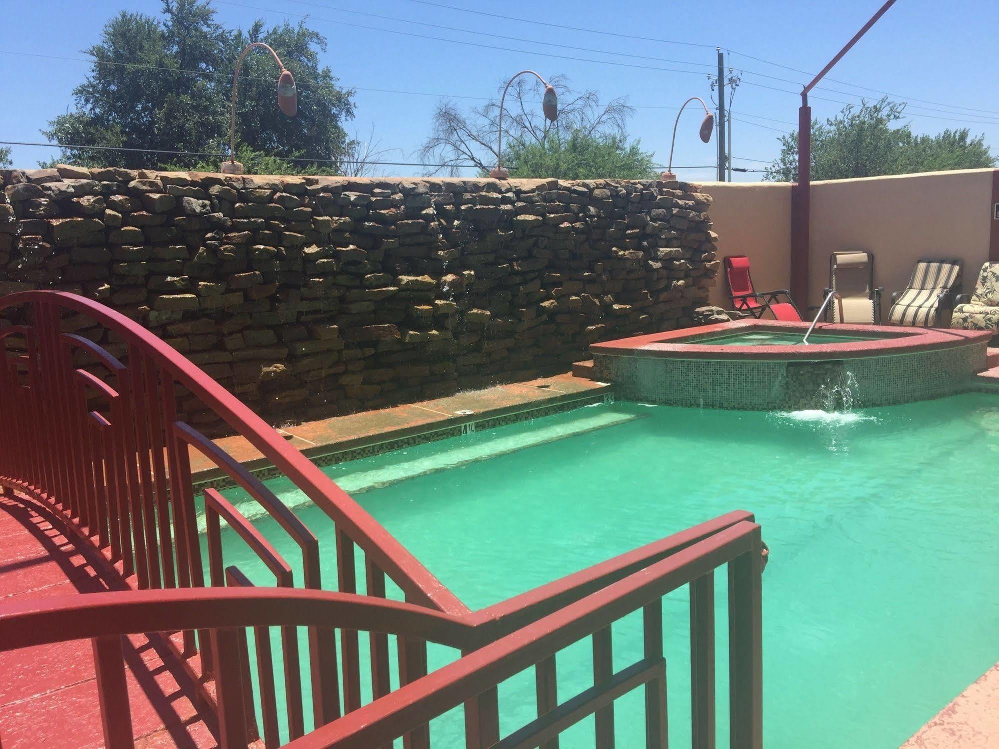 Comfort Suites Laredo Esterno foto